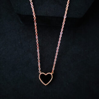 Valentine-Gift-Black-Heart-Pendant-Necklace.